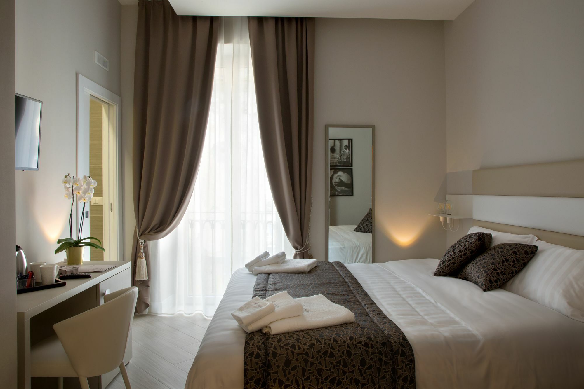 Naplesuite Maison d'hôtes 2*